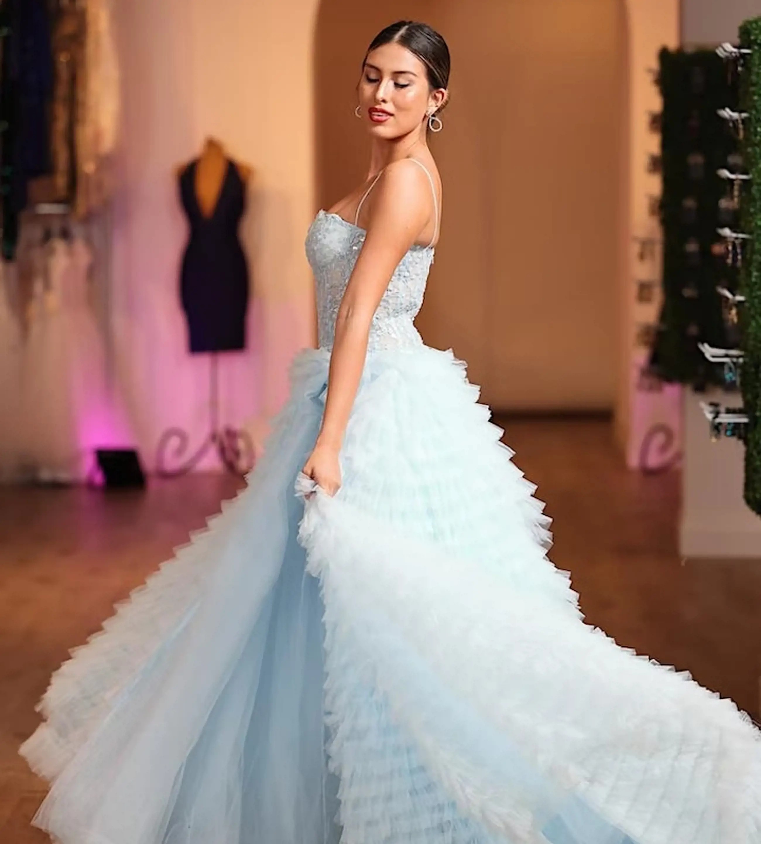 Dress Obsessed Fashion Show Main Image